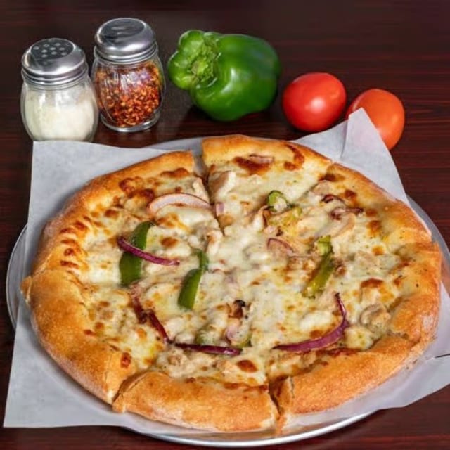 Ranch Rooster Pizza (Medium).