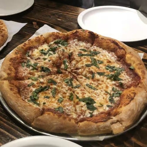 Margherita Pizza (Medium).